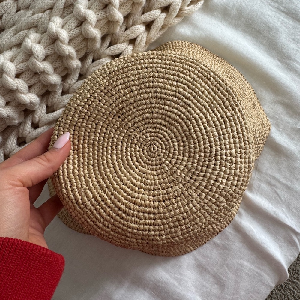 Vitamin A Cream Woven Bucket Hat NWT - Picture 4 of 6